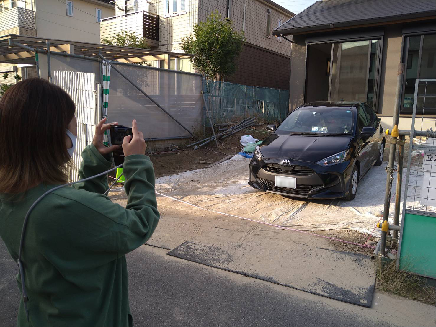 実際に車を